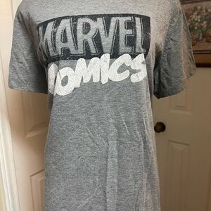 Marvel Gray and White 'Marvel Comics' Graphic Tee
